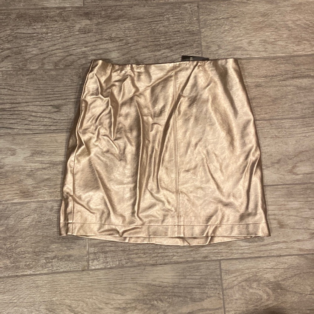 Hollister mini skirt